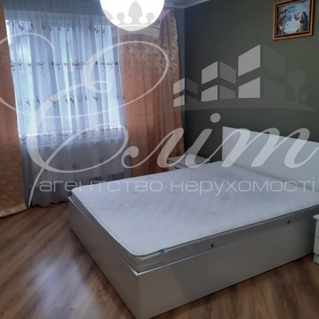 с. Крихівці, 2 Спальні Спальні, 2 Кімнати Кімнати,1 Ванна кімнатаВанни,Квартира,Оренда,Крайня,1433