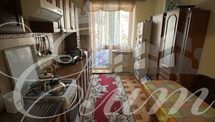 Івано-Франківськ, Майзлі, 3 Спальні Спальні, 3 Кімнати Кімнати,1 Ванна кімнатаВанни,Квартира,Оренда,Незалежноті,3,1959