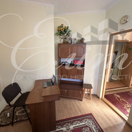Івано-Франківськ, Майзлі, 3 Спальні Спальні, 3 Кімнати Кімнати,1 Ванна кімнатаВанни,Квартира,Оренда,Незалежноті,3,1959